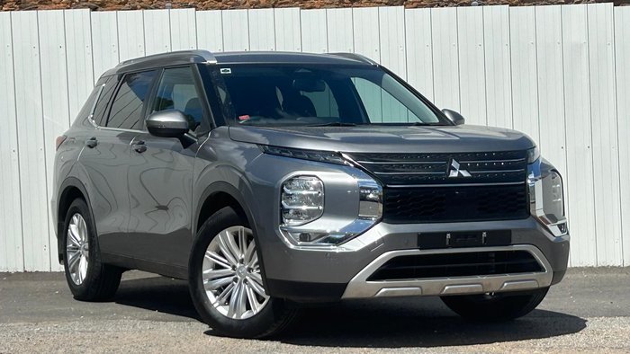 2022 Mitsubishi Outlander LS