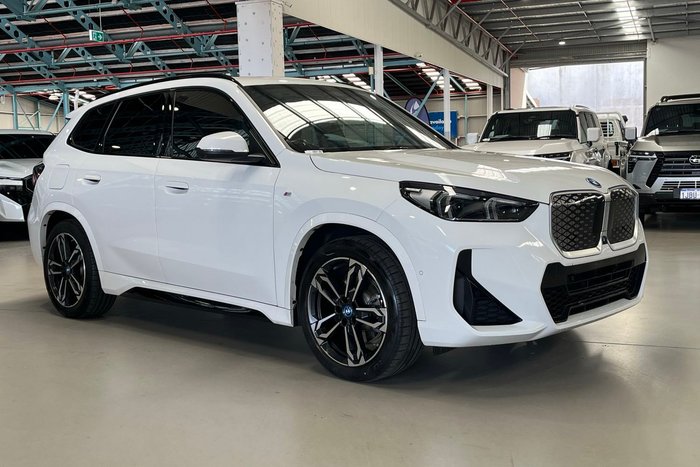 2025 BMW iX1