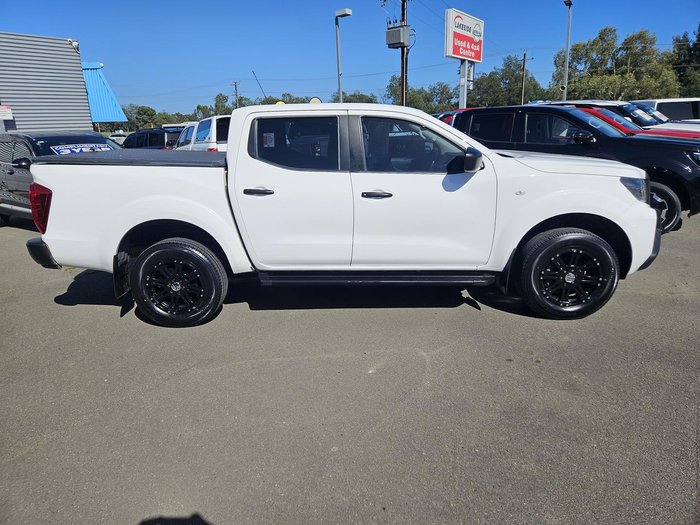 2021 Nissan Navara SL