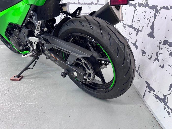 2023 Kawasaki Ninja 400 (EX400G) Ninja Green