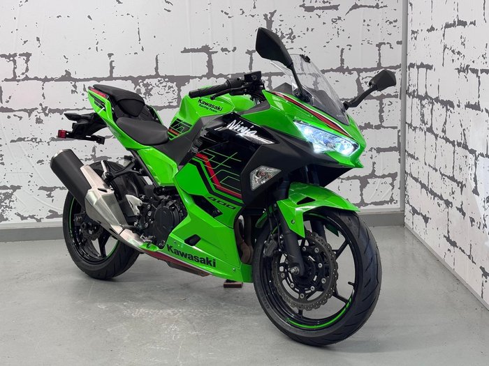 2023 Kawasaki Ninja 400 (EX400G) Ninja Green