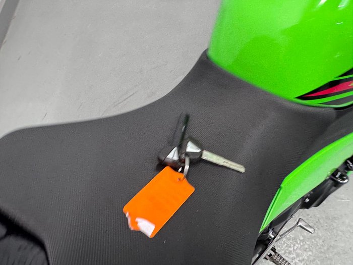 2023 Kawasaki Ninja 400 (EX400G) Ninja Green