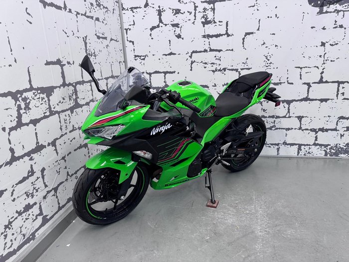 2023 Kawasaki Ninja 400 (EX400G) Ninja Green