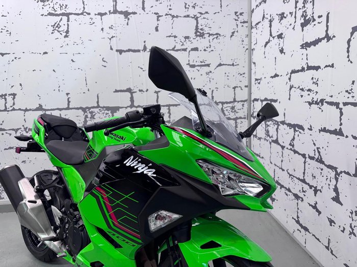 2023 Kawasaki Ninja 400 (EX400G) Ninja Green