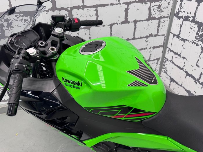 2023 Kawasaki Ninja 400 (EX400G) Ninja Green