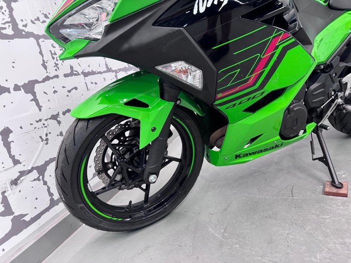 2023 Kawasaki Ninja 400 (EX400G) Ninja Green