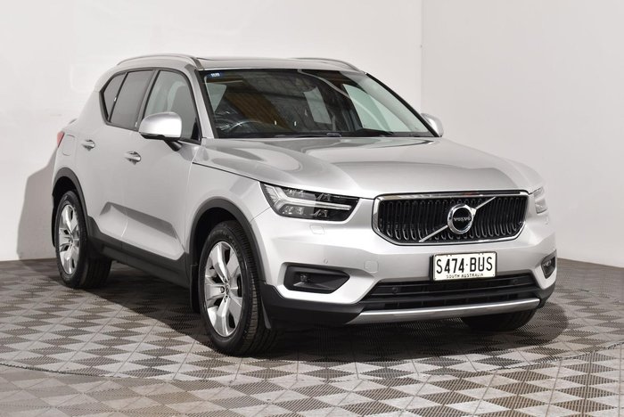 2018 Volvo XC40 T4 Momentum