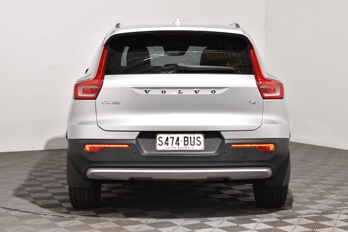 2018 Volvo XC40 T4 Momentum