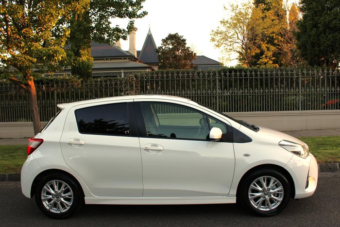 2017 Toyota Yaris ZR