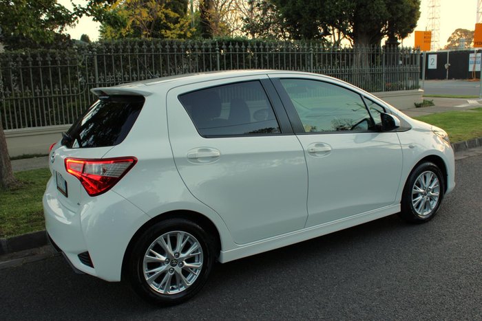 2017 Toyota Yaris ZR