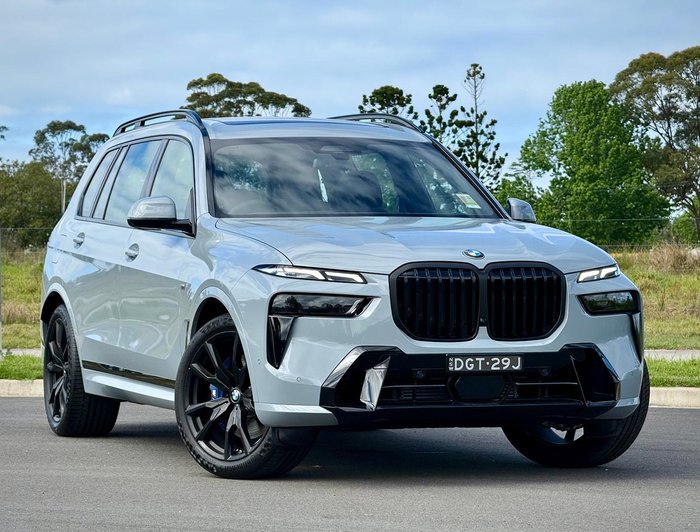 2026 BMW X7