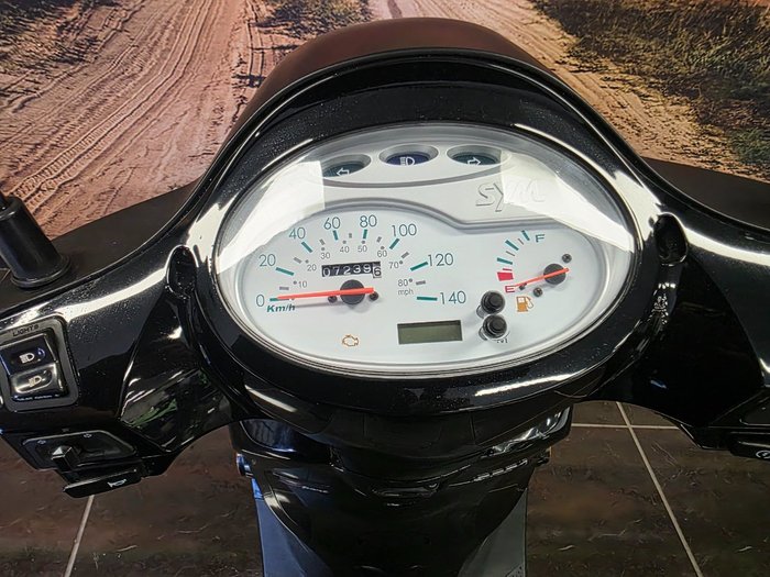 2018 SYM CLASSIC 200i BLACK