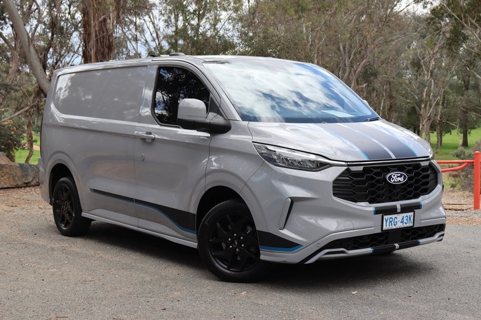 2024 Ford Transit Custom