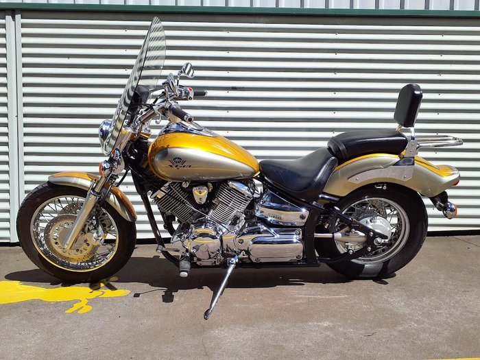 1999 Yamaha V-Star XVS1100 Custom V-Star Gold