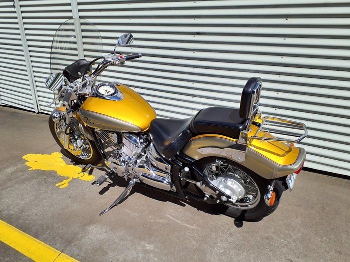 1999 Yamaha V-Star XVS1100 Custom V-Star Gold