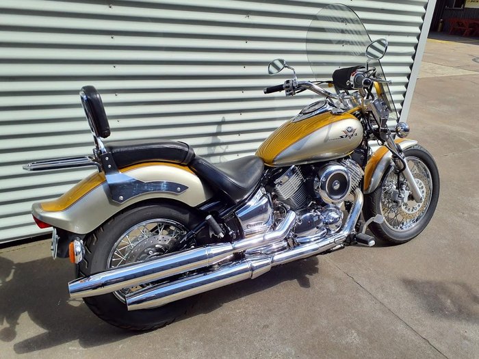 1999 Yamaha V-Star XVS1100 Custom V-Star Gold