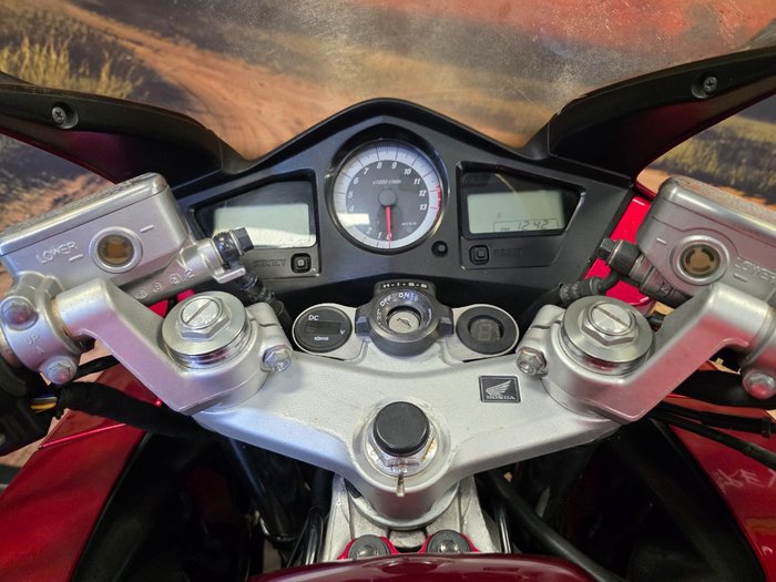 2008 Honda VFR800F (VFR800Fi) RED