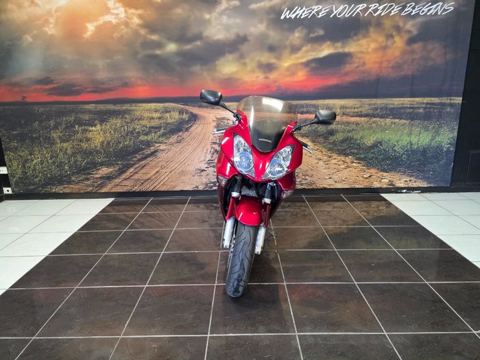 2008 Honda VFR800F (VFR800Fi) RED