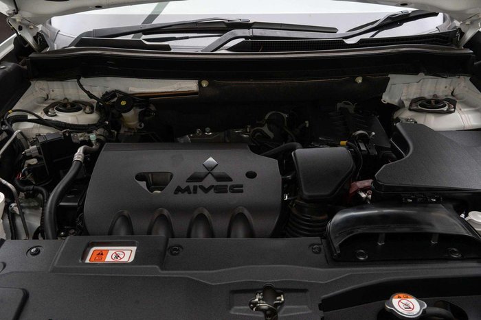 2019 Mitsubishi Outlander ES