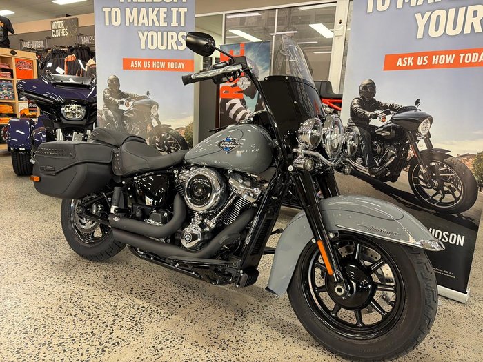 2026 Harley-Davidson Heritage Classic 117 (FLHC)