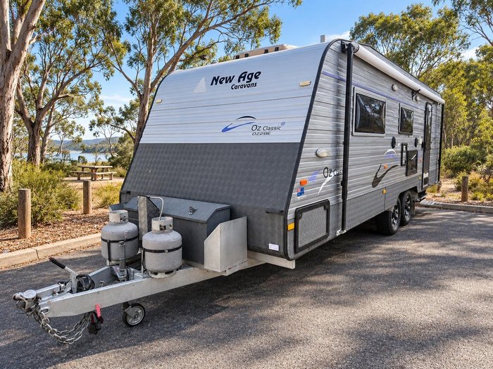 2015 New Age Caravans Oz Classic 22E
