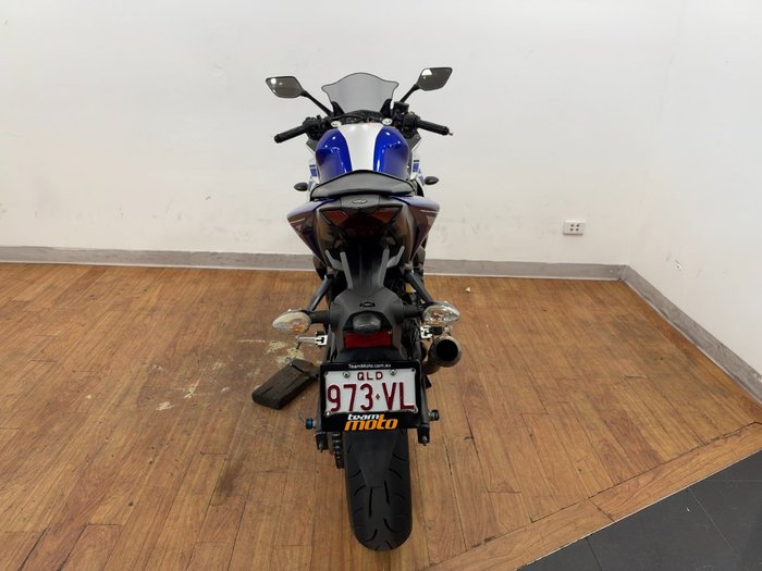 2015 Yamaha YZF-R3