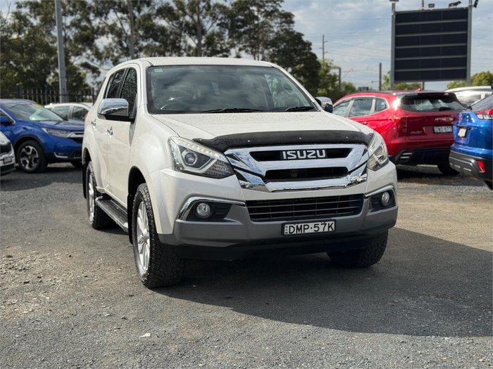 2017 ISUZU MU-X LS-U (4x4)