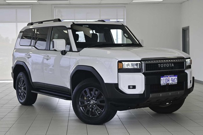 2025 Toyota Landcruiser Prado
