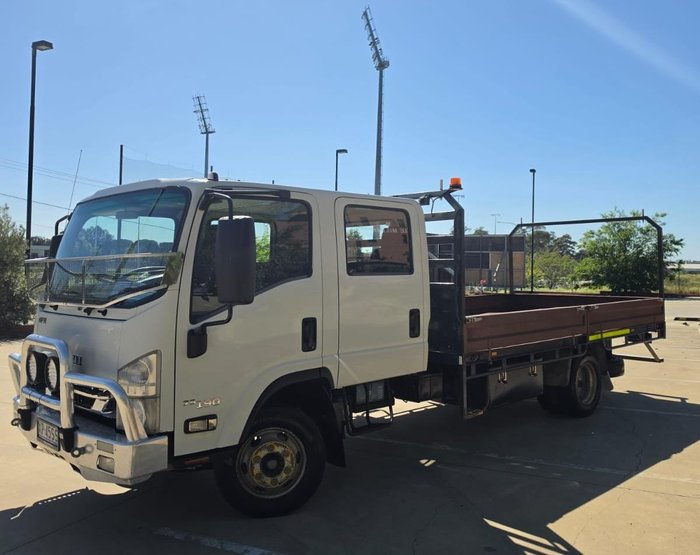 2016 Isuzu N Series