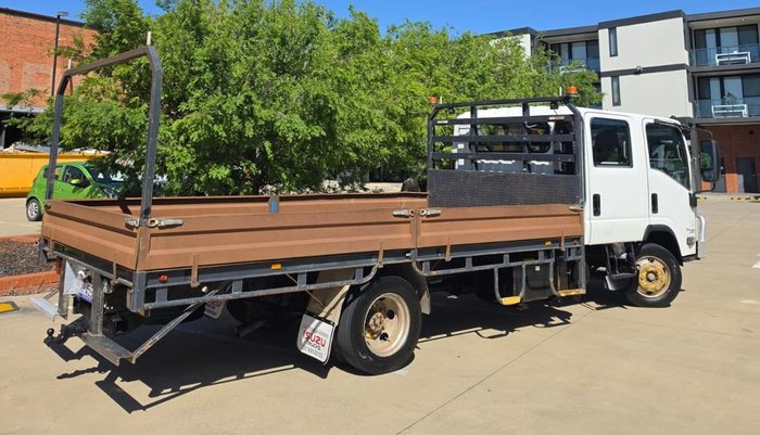 2016 Isuzu N Series