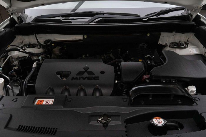 2020 Mitsubishi Outlander ES ADAS