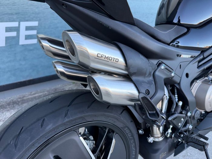 2026 CFMOTO 750SR-S SR Black