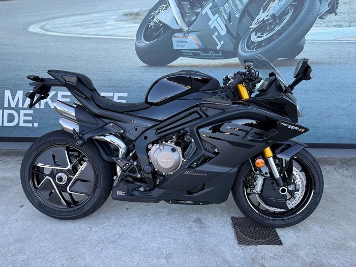 2026 CFMOTO 750SR-S SR Black