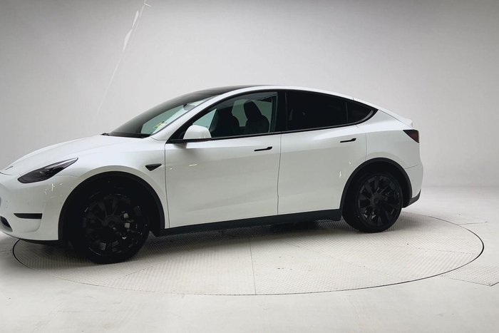 2023 Tesla Model Y Rear-Wheel Drive