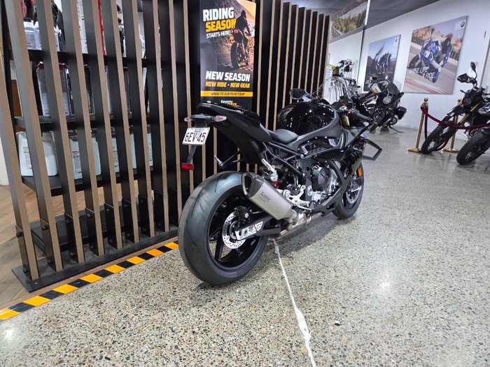2026 BMW Motorrad S 1000 RR Black