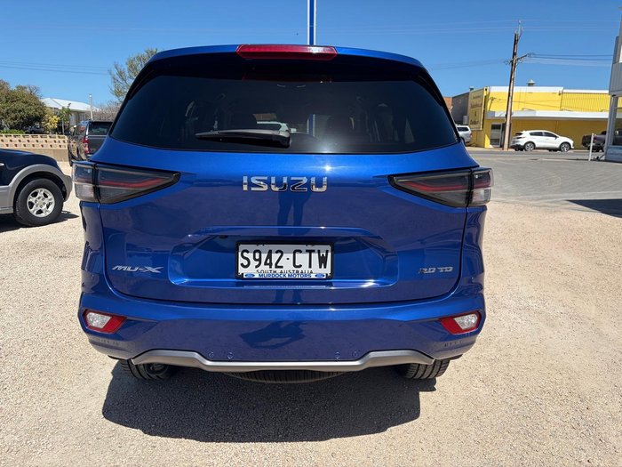 2022 Isuzu MU-X LS-T