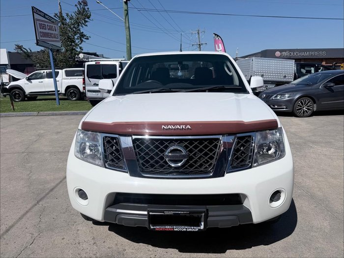 2012 Nissan Navara ST