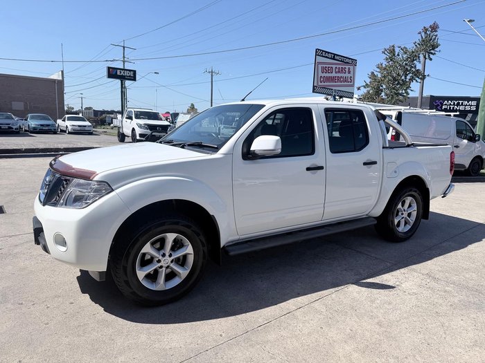 2012 Nissan Navara ST