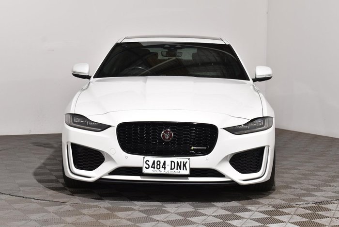 2020 Jaguar XE P300 R-Dynamic SE