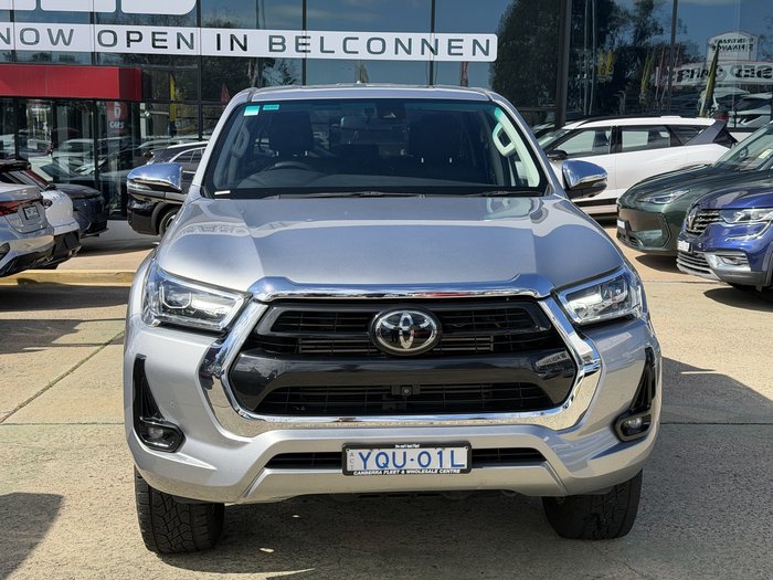 2023 Toyota Hilux SR5