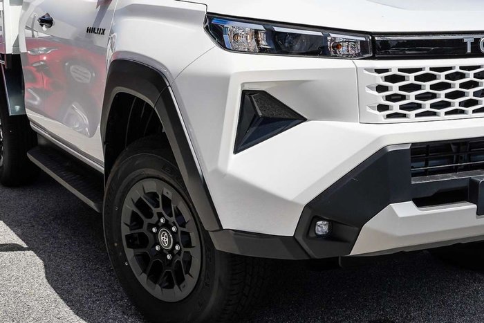 2026 Toyota Hilux SR