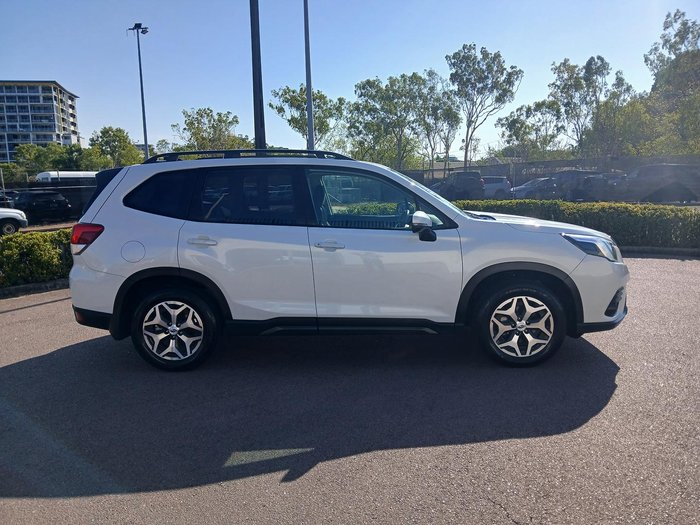 2025 Subaru Forester 2.5i