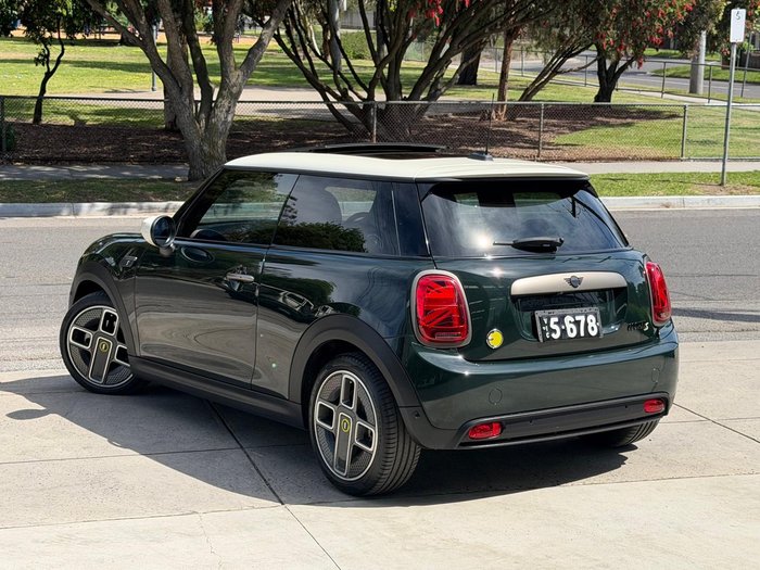 2023 MINI Hatch The Cooper SE Resolute