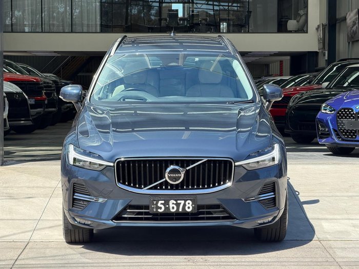 2022 Volvo XC60 Plus B5