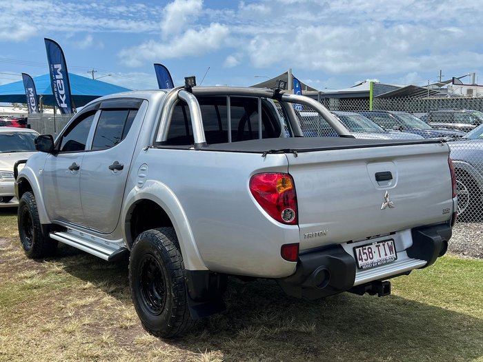 2013 Mitsubishi Triton GLX