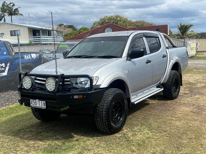 2013 Mitsubishi Triton GLX