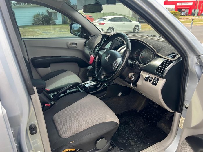 2013 Mitsubishi Triton GLX