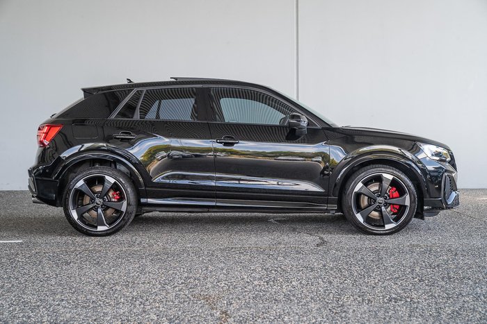 2023 Audi SQ2