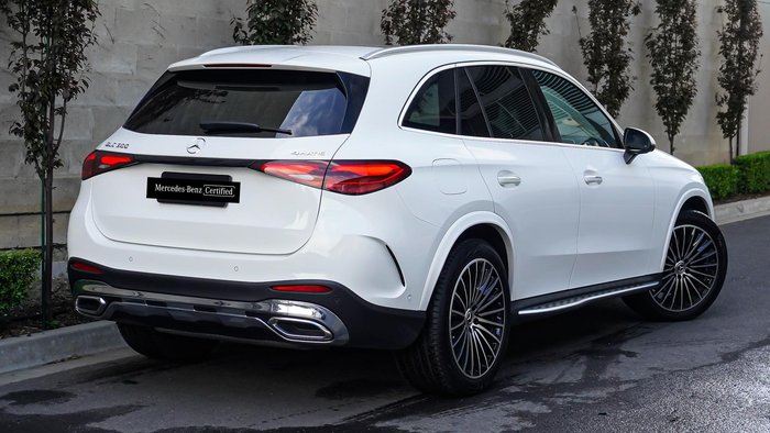 2025 Mercedes-Benz GLC-Class GLC300