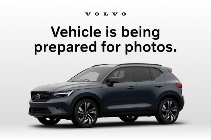 2025 Volvo XC40